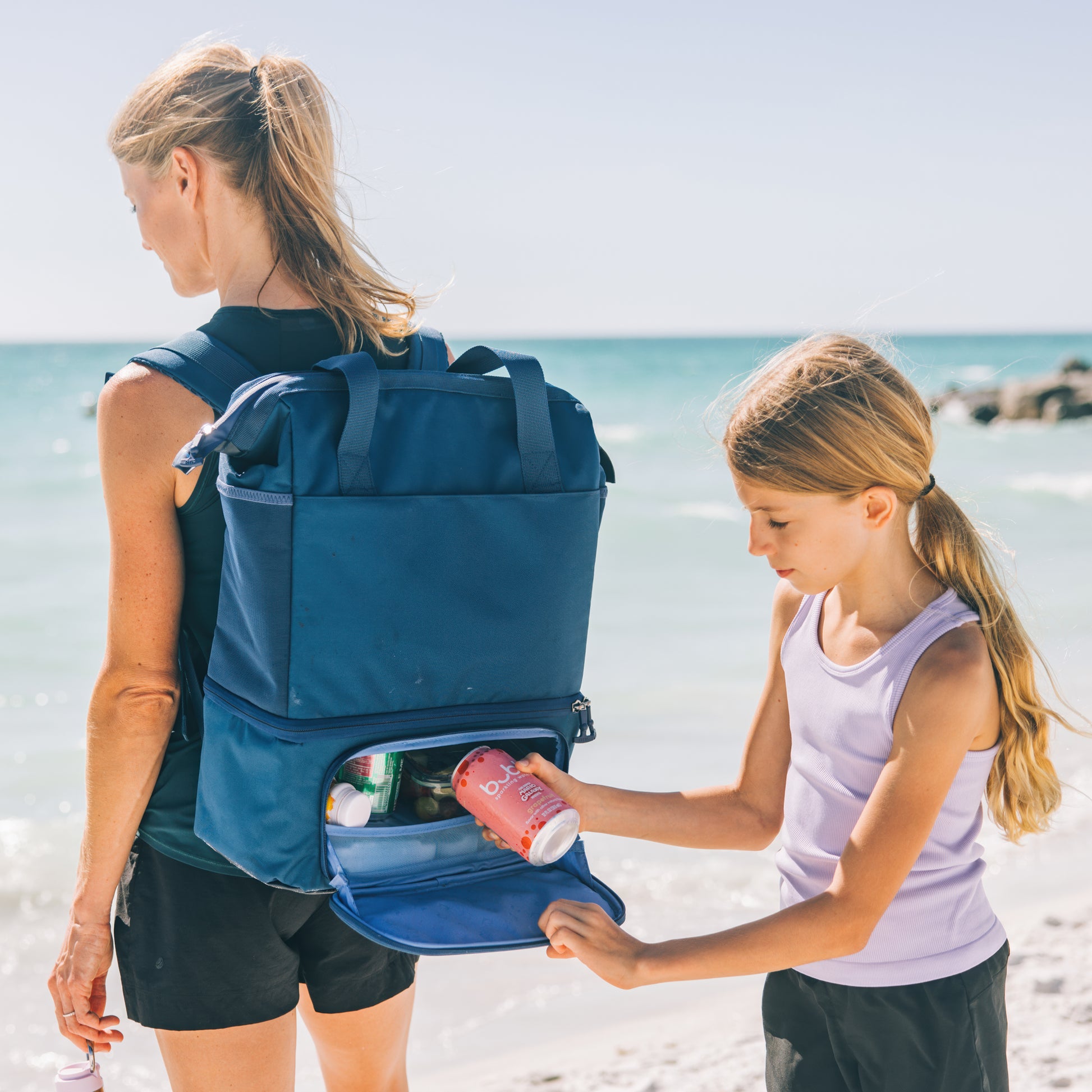 2-in-1 Chillout Backpack image 15